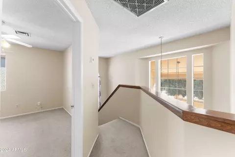 Entry Way - 426 E Taro Ln, Phoenix, AZ 85024 photo 3 of 3