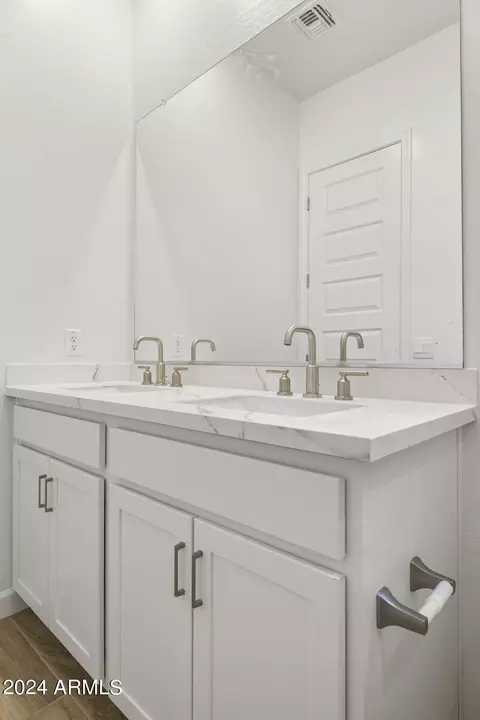 1736 E Northwood Dr, Phoenix, AZ 85024