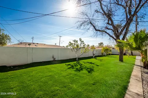 Exterior - 1201 E Palmaire Ave, Phoenix, AZ 85020 photo 8 of 8