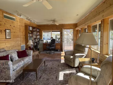 24 N Etta Dr, Queen Valley, AZ 85118
