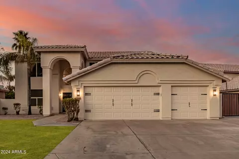 Exterior - 4290 E Desert Ln, Gilbert, AZ 85234 photo 2 of 39