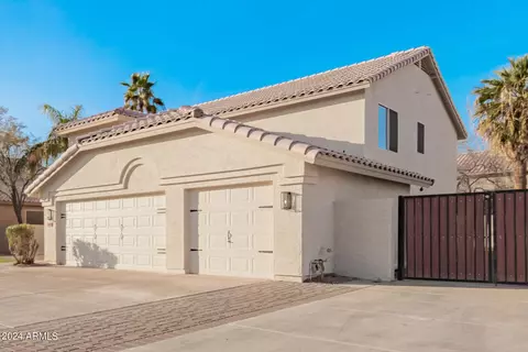 Exterior - 4290 E Desert Ln, Gilbert, AZ 85234 photo 18 of 39
