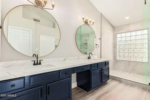 Bath - 4290 E Desert Ln, Gilbert, AZ 85234 photo 1 of 6