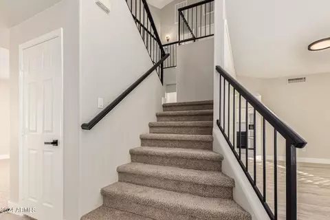 Entry Way - 4290 E Desert Ln, Gilbert, AZ 85234 photo 4 of 5