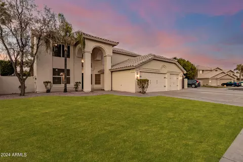Exterior - 4290 E Desert Ln, Gilbert, AZ 85234 photo 7 of 39
