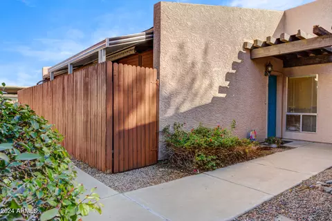 629 N Mesa Dr #9, Mesa, AZ 85201