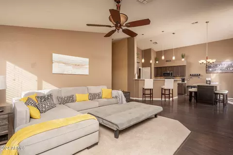 2101 E Parkside Ln, Phoenix, AZ 85024 photo 8