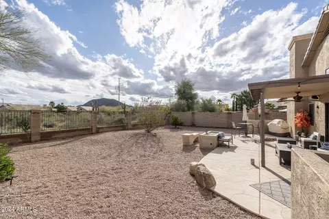 2101 E Parkside Ln, Phoenix, AZ 85024 photo 5