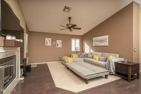 2101 E Parkside Ln, Phoenix, AZ 85024 photo 3