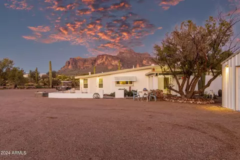 390 N Muleshoe Rd, Apache Junction, AZ 85119