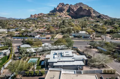View/Area - 4320 E Buena Terra Way, Phoenix, AZ 85018 photo 2 of 2