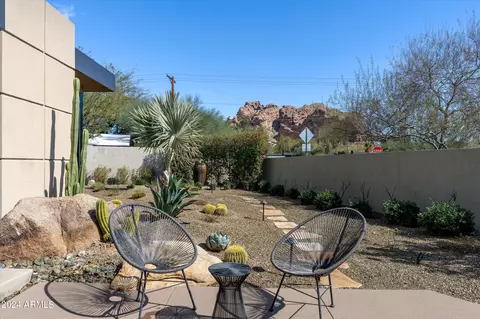 Exterior - 4320 E Buena Terra Way, Phoenix, AZ 85018 photo 8 of 12