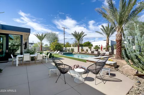Exterior - 4320 E Buena Terra Way, Phoenix, AZ 85018 photo 9 of 12