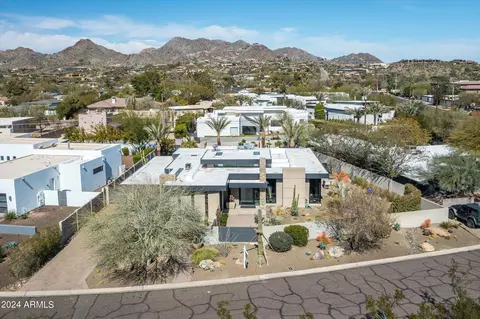 View/Area - 4320 E Buena Terra Way, Phoenix, AZ 85018 photo 1 of 2