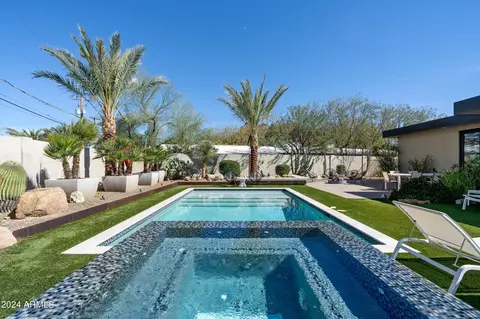 Exterior - 4320 E Buena Terra Way, Phoenix, AZ 85018 photo 4 of 12