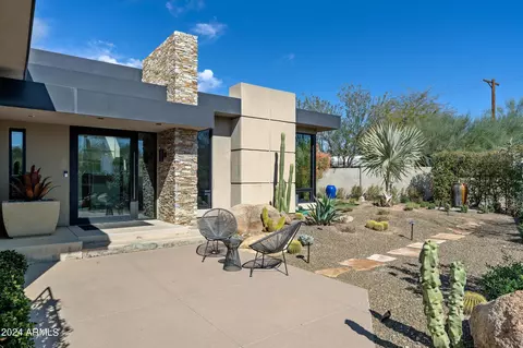 Exterior - 4320 E Buena Terra Way, Phoenix, AZ 85018 photo 3 of 12