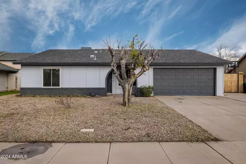 1661 S Alamo Cir, Mesa, AZ 85204