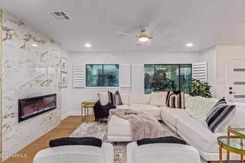 Bedroom - 2514 E Highland Ave, Phoenix, AZ 85016 photo 2 of 12