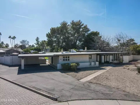 933 E Gemini Dr, Tempe, AZ 85283