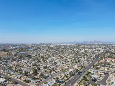 View/Area - 933 E Gemini Dr, Tempe, AZ 85283 photo 5 of 10