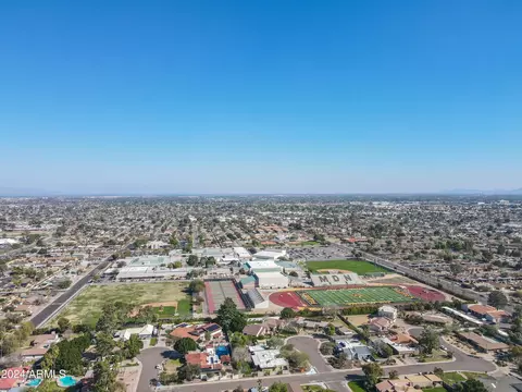 View/Area - 933 E Gemini Dr, Tempe, AZ 85283 photo 6 of 10