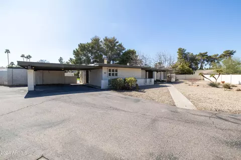 Exterior - 933 E Gemini Dr, Tempe, AZ 85283 photo 3 of 18