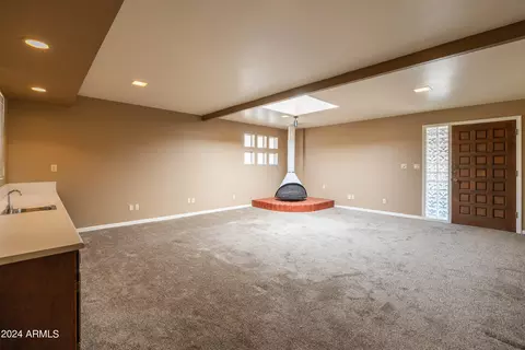 Living - 933 E Gemini Dr, Tempe, AZ 85283 photo 2 of 3