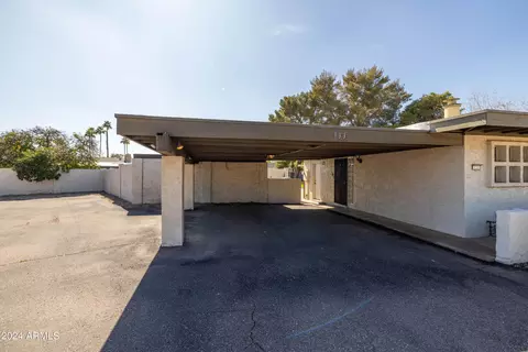 Exterior - 933 E Gemini Dr, Tempe, AZ 85283 photo 9 of 18