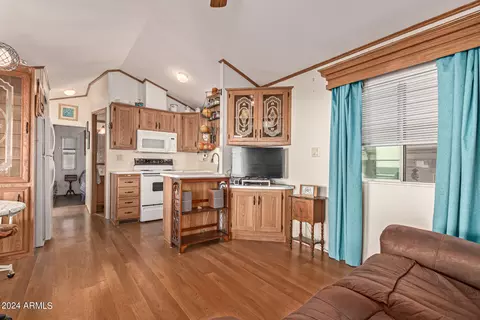 111 S Greenfield Rd #95, Mesa, AZ 85206