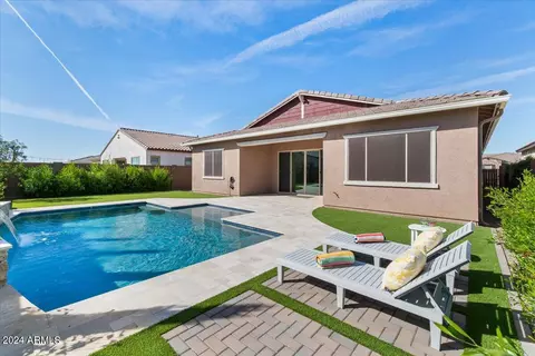 2235 E Kelly Dr, Gilbert, AZ 85298