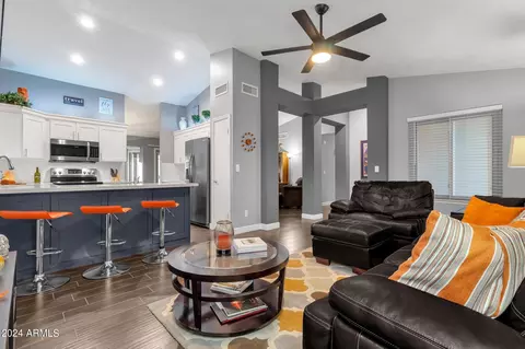 Living - 2736 E Dry Creek Rd, Phoenix, AZ 85048 photo 4 of 5