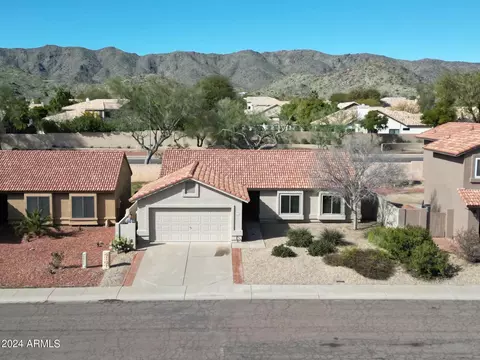 2736 E Dry Creek Rd, Phoenix, AZ 85048