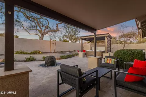 Exterior - 2736 E Dry Creek Rd, Phoenix, AZ 85048 photo 7 of 21
