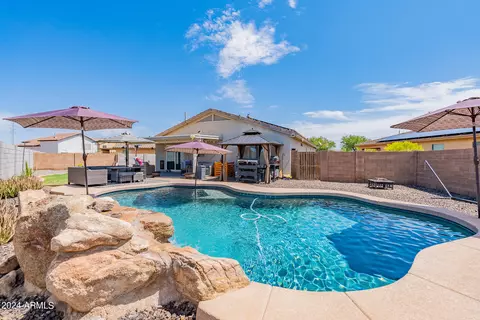 35306 N Karan Swiss Cir, San Tan Valley, AZ 85143