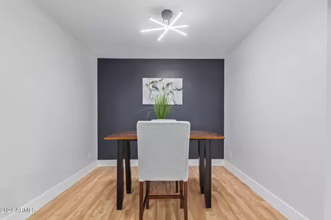 Dining - 1289 E Maryland Ave #A, Phoenix, AZ 85014 photo 2 of 5
