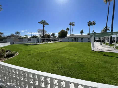 Exterior - 1289 E Maryland Ave #A, Phoenix, AZ 85014 photo 6 of 11