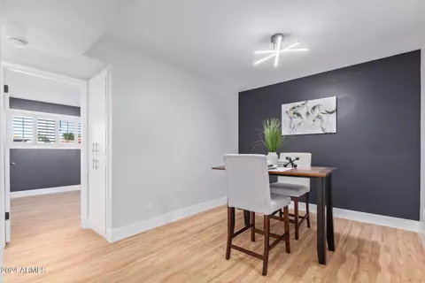 Dining - 1289 E Maryland Ave #A, Phoenix, AZ 85014 photo 3 of 5