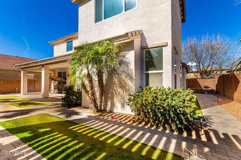 Exterior - 3885 E Mesquite St, Gilbert, AZ 85296 photo 5 of 13