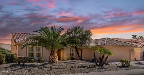 22705 N La Paz Ln, Sun City West, AZ 85375