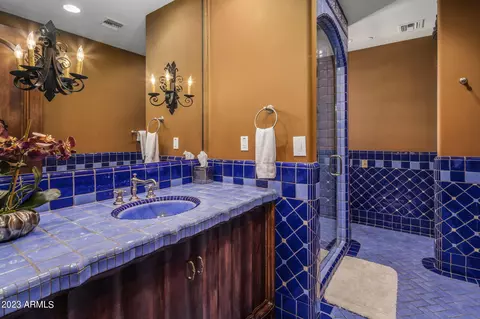 Bath - 41 Biltmore Est, Phoenix, AZ 85016 photo 5 of 7