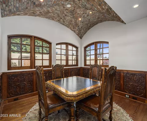 Dining - 41 Biltmore Est, Phoenix, AZ 85016 photo 3 of 7
