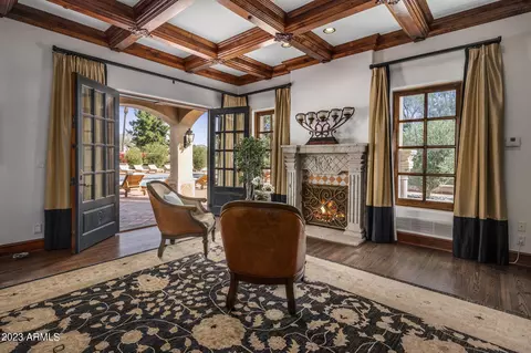 Dining - 41 Biltmore Est, Phoenix, AZ 85016 photo 5 of 7