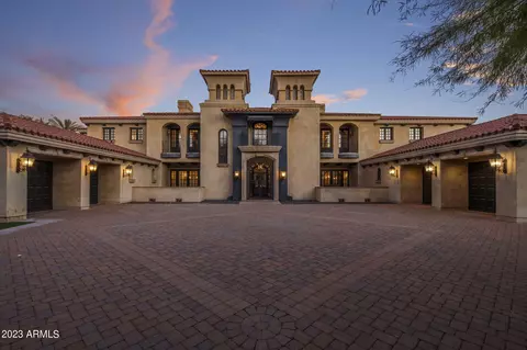 Exterior - 41 Biltmore Est, Phoenix, AZ 85016 photo 3 of 9