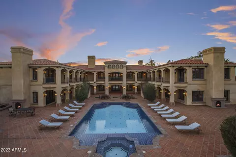 Exterior - 41 Biltmore Est, Phoenix, AZ 85016 photo 6 of 9