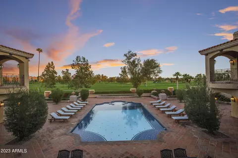 Exterior - 41 Biltmore Est, Phoenix, AZ 85016 photo 5 of 9