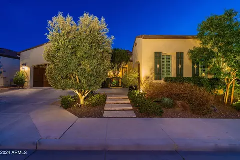 839 E La Palta St, Queen Creek, AZ 85140