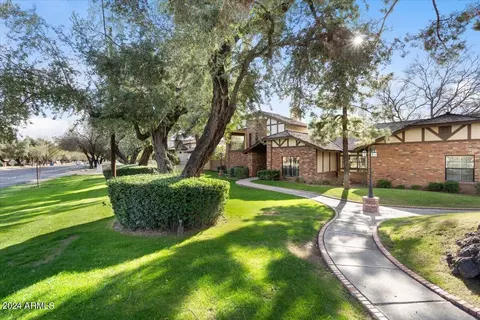 Exterior - 6748 N Central Ave, Phoenix, AZ 85012 photo 3 of 12