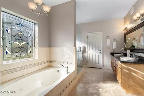 Bath - 6748 N Central Ave, Phoenix, AZ 85012 photo 1 of 7