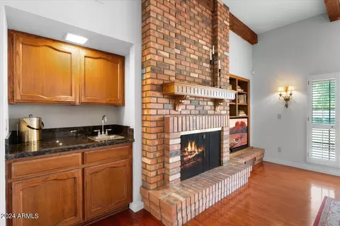 Living - 6748 N Central Ave, Phoenix, AZ 85012 photo 7 of 7
