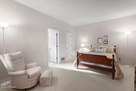Bedroom - 6748 N Central Ave, Phoenix, AZ 85012 photo 4 of 4